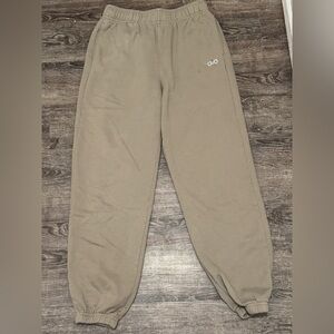 ALO Yoga Accolade Joggers